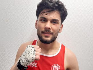 Der Boxer des Fc St. Pauli in einer Portraitaufnahme nach dem Halbfinalsieg der Hamburger Meisterschaft