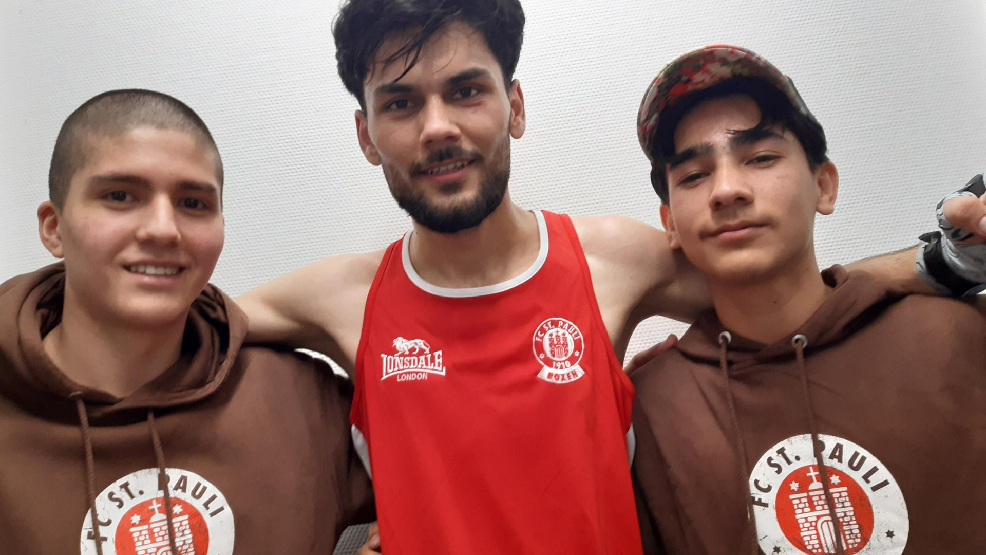 Das Team des FC St. Pauli in einem Gruppenbild